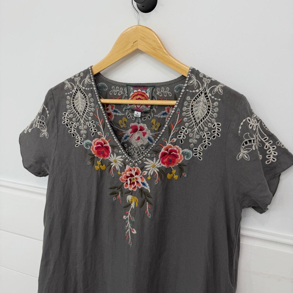 Women’s Johnny Was Assa Linen Draped Tunic Gray Embroidered Floral Small S - Picture 2 of 9